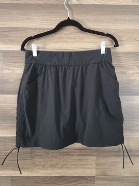 Columbia Black Cinch Hem Skort Size Medium